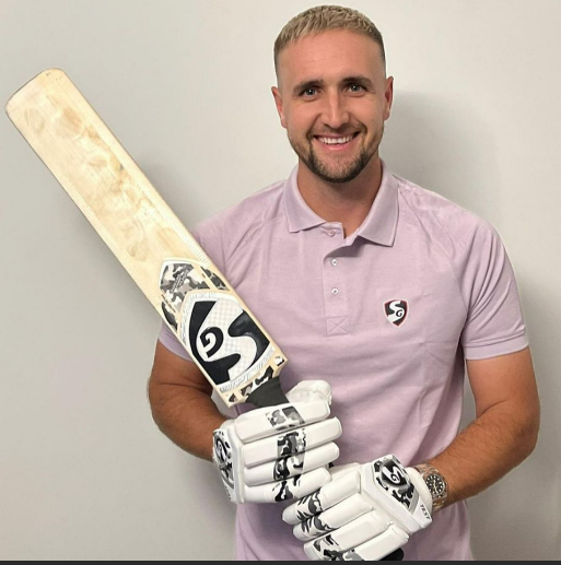 SG Liam Xtreme Short Handle English Willow Cricket Bat, Excellent Bat, recommeded by Liam Livingstone - Image 2